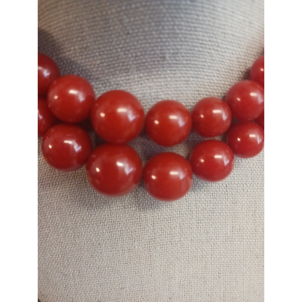 Vintage Bakelite Red Orange Strand Graduated Bead Necklace Round Clasp 16 Inch - Picture 5 of 13